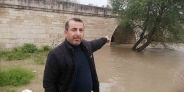 kelkit-cayinin-debisi-yukseldi-8-asirlik-koprunun-ayaklari-sular-altinda-kaldi-4TvxXUqG.jpg