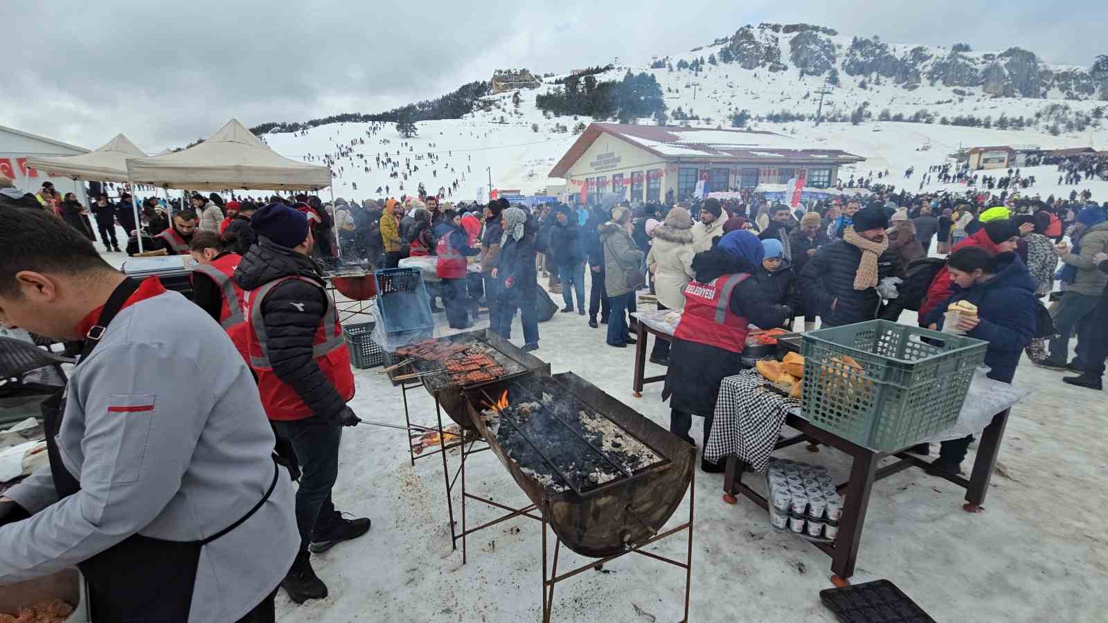 keltepe kayak festivali renkli goruntulere sahne oldu 1 4vcUlwbr
