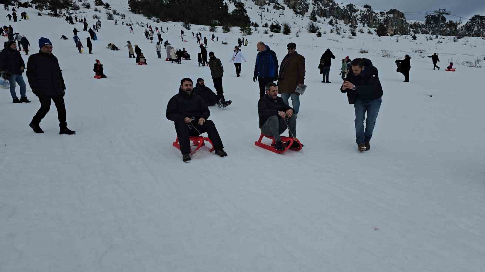 keltepe kayak festivali renkli goruntulere sahne oldu 4 AlR8PrmU