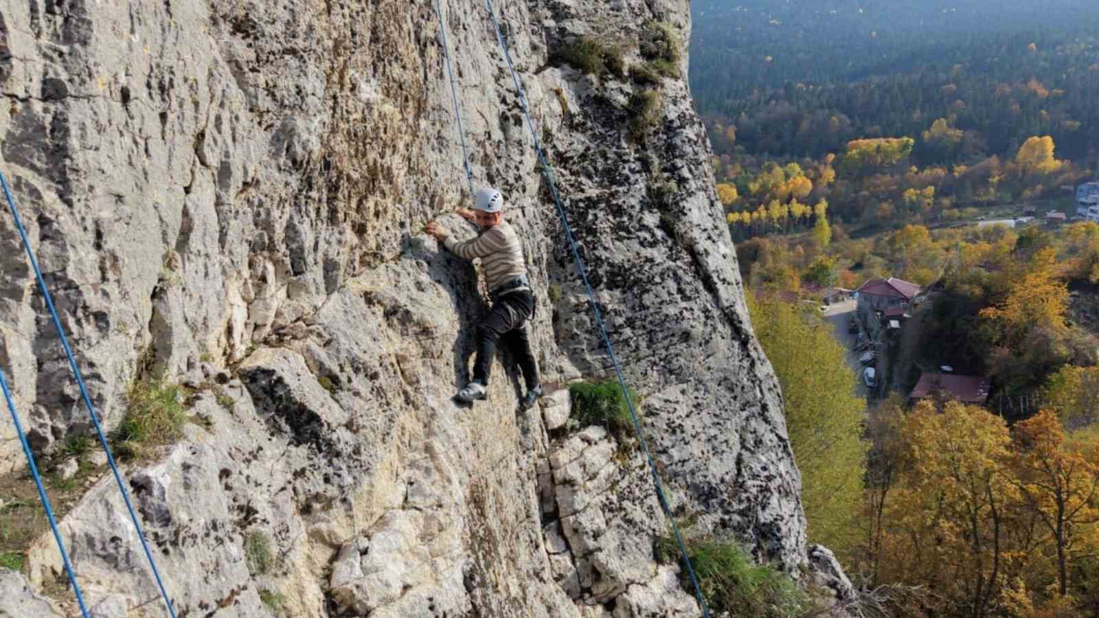Keltepe’de yeni macera başlıyor: ’Kaya tırmanışı ile sürdürülebilir spor turizmi’ 8 keltepede yeni macera basliyor kaya tirmanisi ile surdurulebilir spor turizmi 4 EMEiQhiS