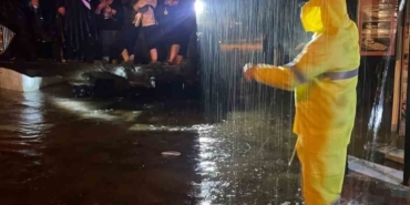 kemerde-saganak-yagista-mahsur-kalanlari-jandarma-kurtardi-lZuA9Jic.jpg