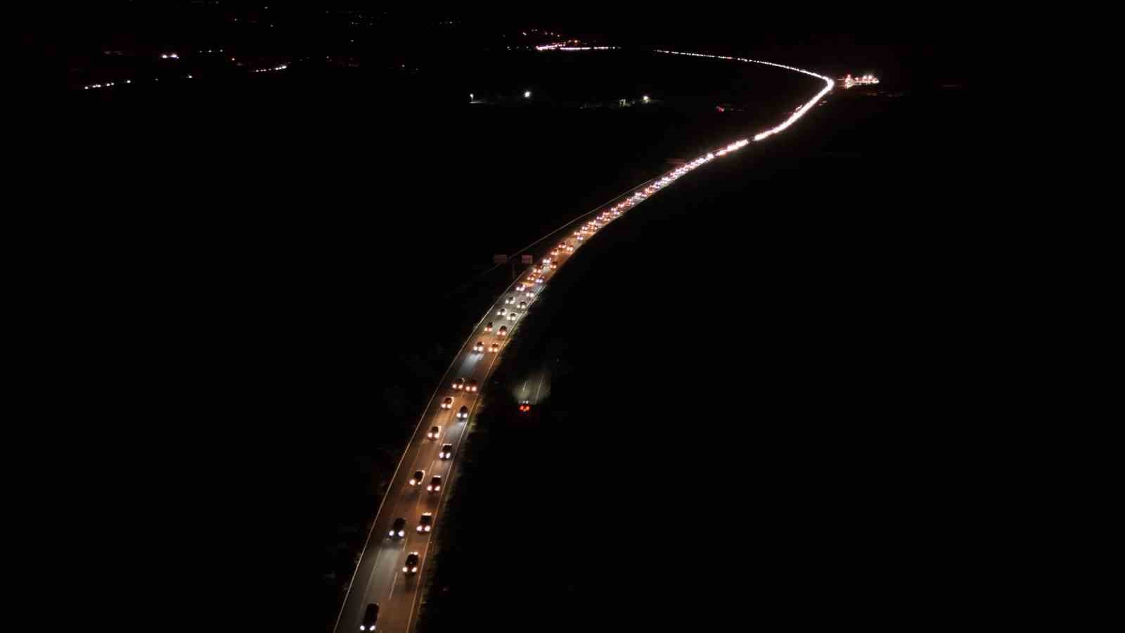 kemikli rampalarinda bayram donusu yogunlugu gece de surdu 6 3wdyQ3Al