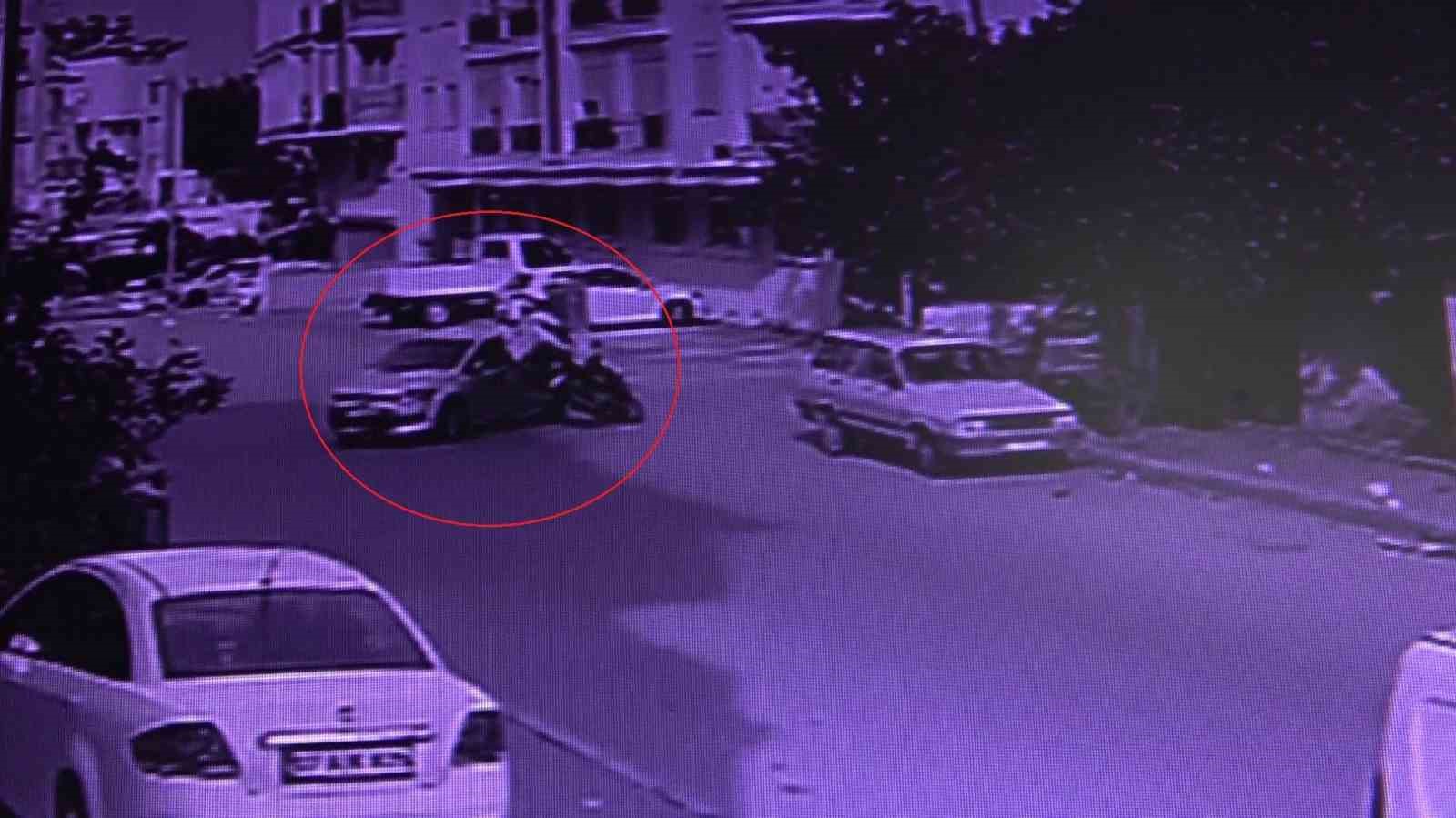 kendi acisini unutup aractaki cocugu dusundu sebebi kucuk yasta kaybettigi ikiz kardesi cikti 1 heKcqCvR