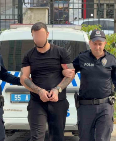 kendini-baska-adreste-ihbar-ettiren-cezaevi-firarisi-yakalanmaktan-kurtulamadi-ixzsmx1l.jpg