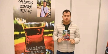 kendini-ifade-etmekte-zorlanan-genc-sair-duygularini-kitaplastirdi-EwYlThq1.jpg