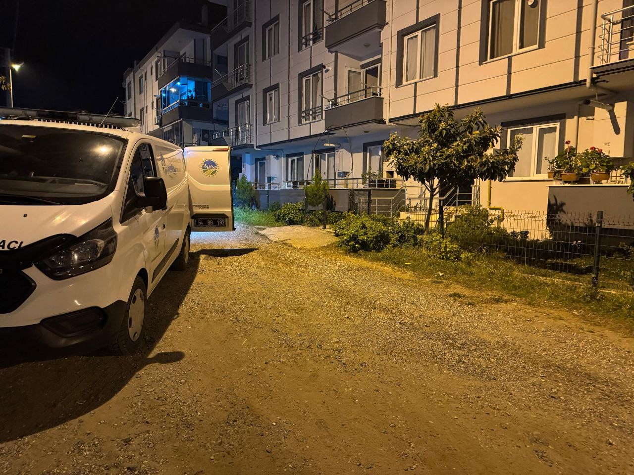kendisinden haber alinamayan 63 yasindaki adam evinde olu bulundu 2 uhSLSkyX
