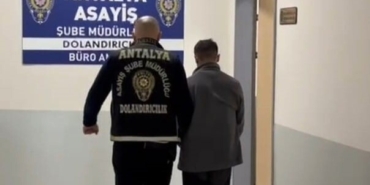 kendisini-mit-gorevlisi-olarak-tanitip-vatandasi-dolandiran-supheli-sucustu-yakalandi-SxRRXK97.jpg