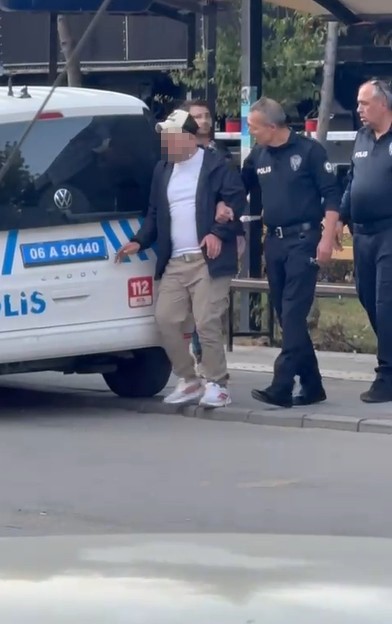 kendisini polis olarak tanitip saldirgan tavirlar sergileyen alkollu sahis gozaltina alindi 0 AklhHrCm