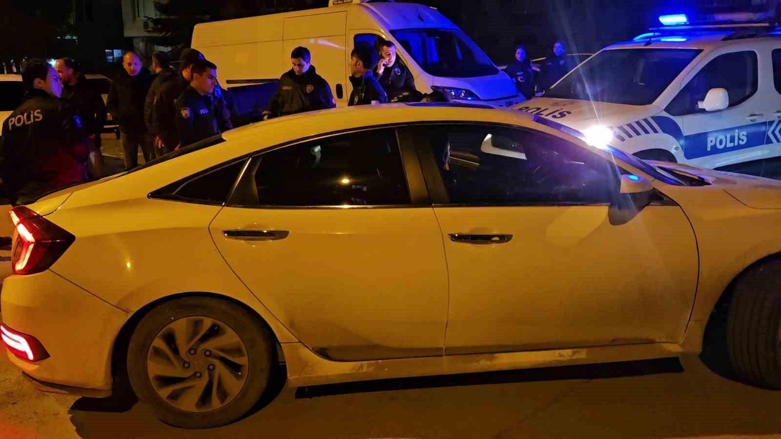 kendisini yakalayan bekcinin parmagini isirdi ben bir sey yapmadim dedi 2 6QHeMUSI