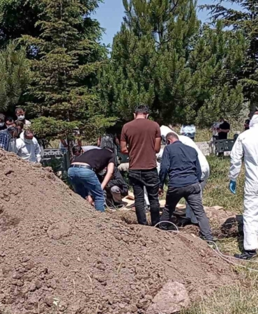 kene-tutunmasi-sonucu-olen-dursun-almamis-kkka-tedbirleri-alinarak-defnedildi-3DbXuiUQ.jpg