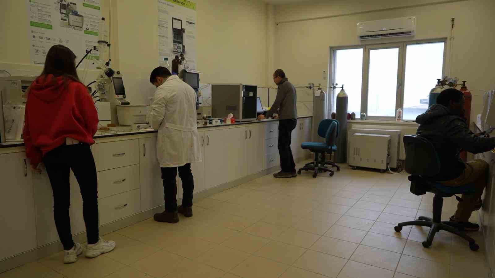kenevirden kaucuk krem ve biyomalzeme omuden cok yonlu kenevir calismalari 2 L4mgycRu