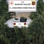 kenevirleri-sularken-sucustu-yakalandi-4LAe2u7Y.jpg