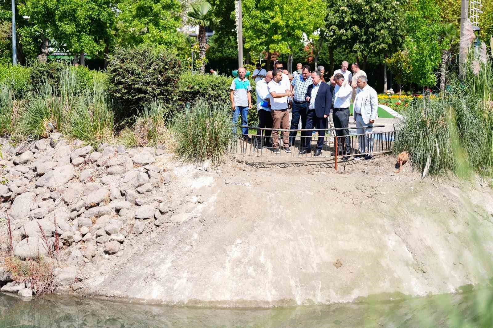 kent parkta kotu koku tarihe karisiyor 0 Mmiwpfe2