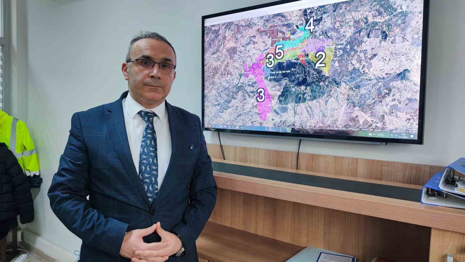 kenti kuraklik endisesi sardi barajdaki su seviyesi kurakligi gozler onune serdi 5 e851Vd8n