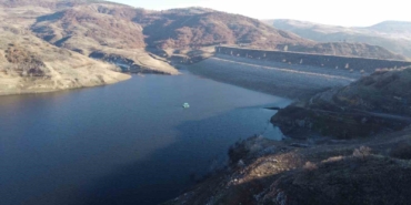 kenti-kuraklik-endisesi-sardi-barajdaki-su-seviyesi-kurakligi-gozler-onune-serdi-pHInNktt.jpg