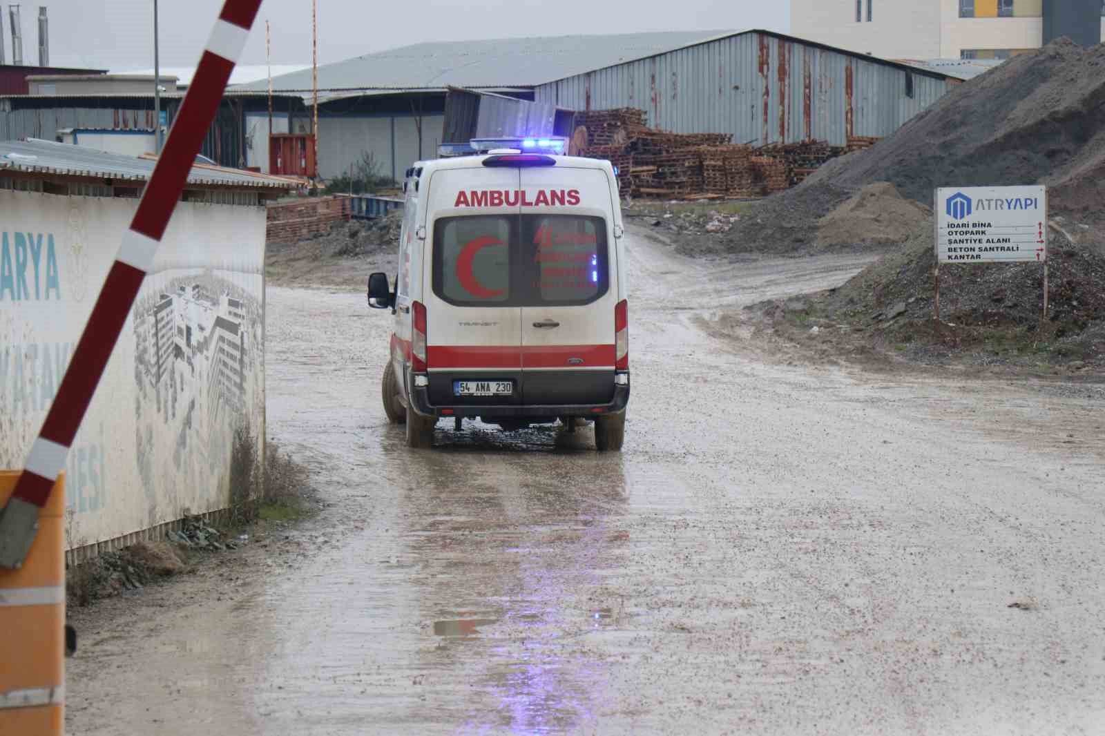 kentin dort bir yanindan gorulen sehir hastanesi yangini kontrol altina alindi 3