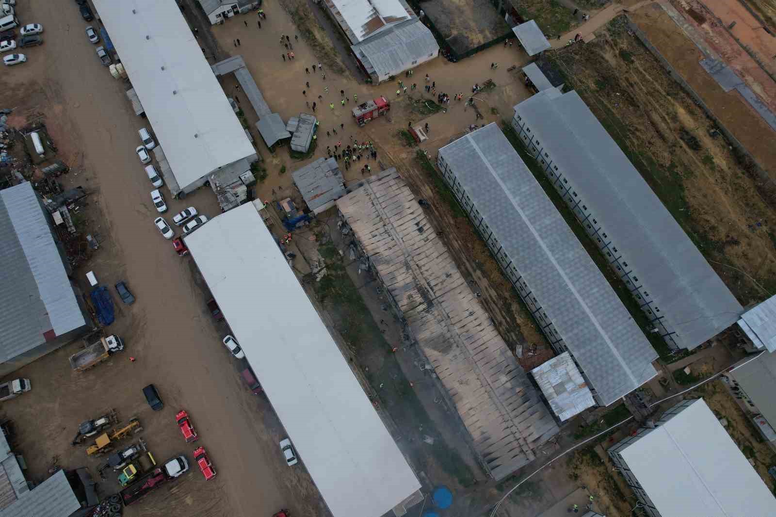 kentin dort bir yanindan gorulen sehir hastanesi yangini kontrol altina alindi 5