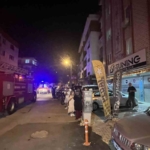 kentsel-donusumdeki-apartmanda-cikan-yangin-mahalleliyi-sokaga-doktu-J6JrajlU.jpg