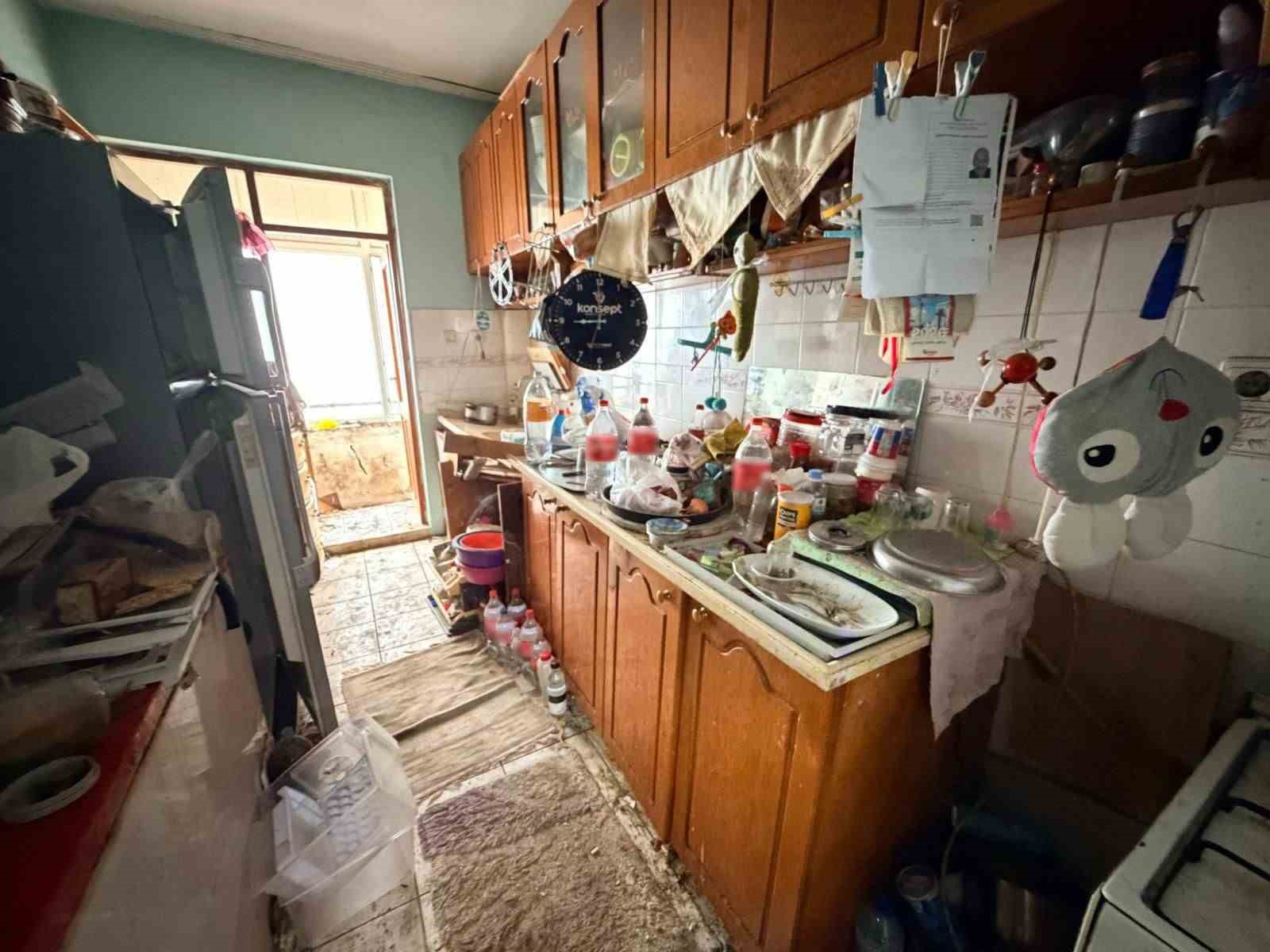 kepezde cop ev operasyonu 3 7KT4WAjT