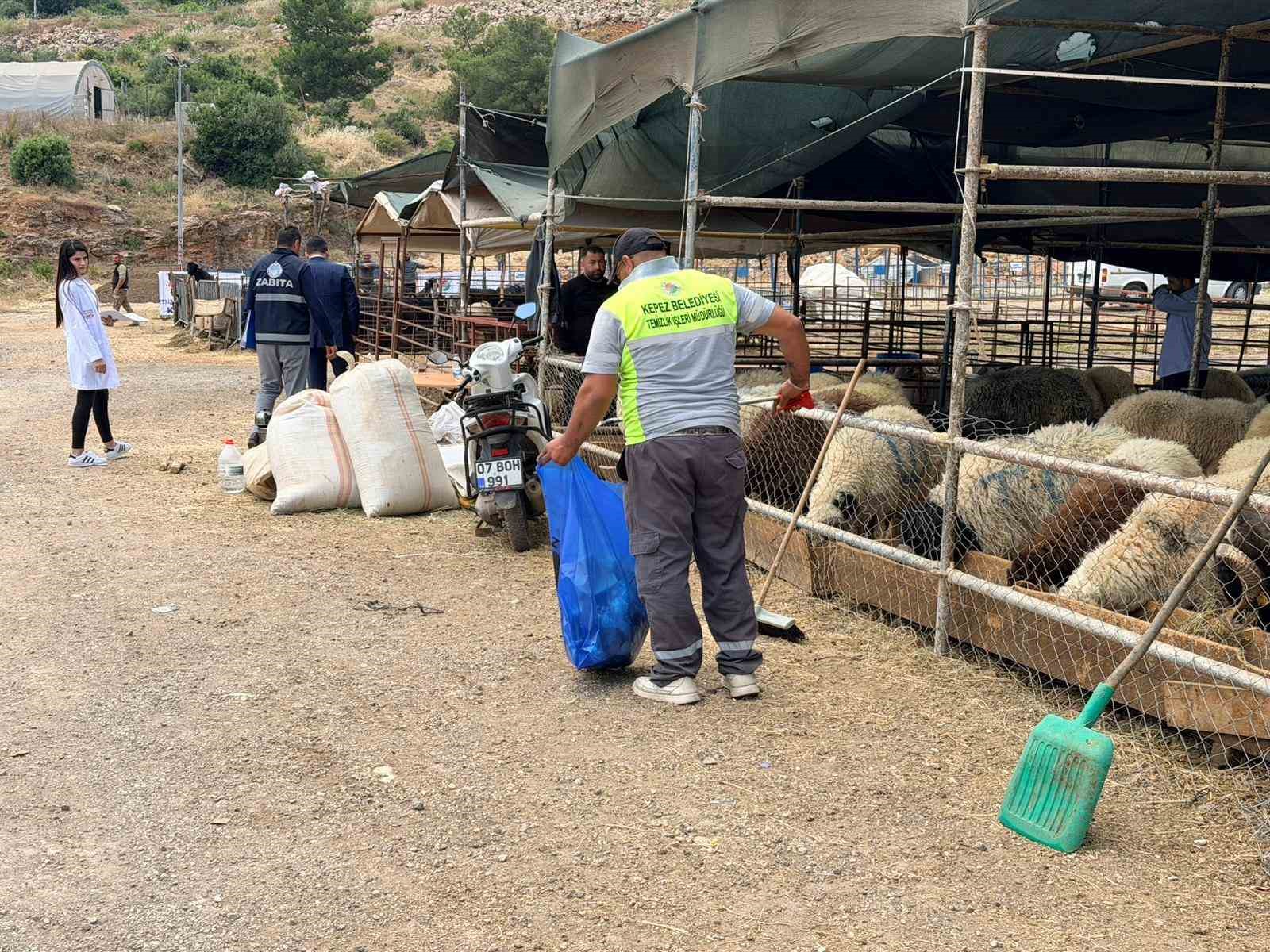 kepezde kurban satis ve kesim yerleri denetim altinda 1 ymaRnsYz