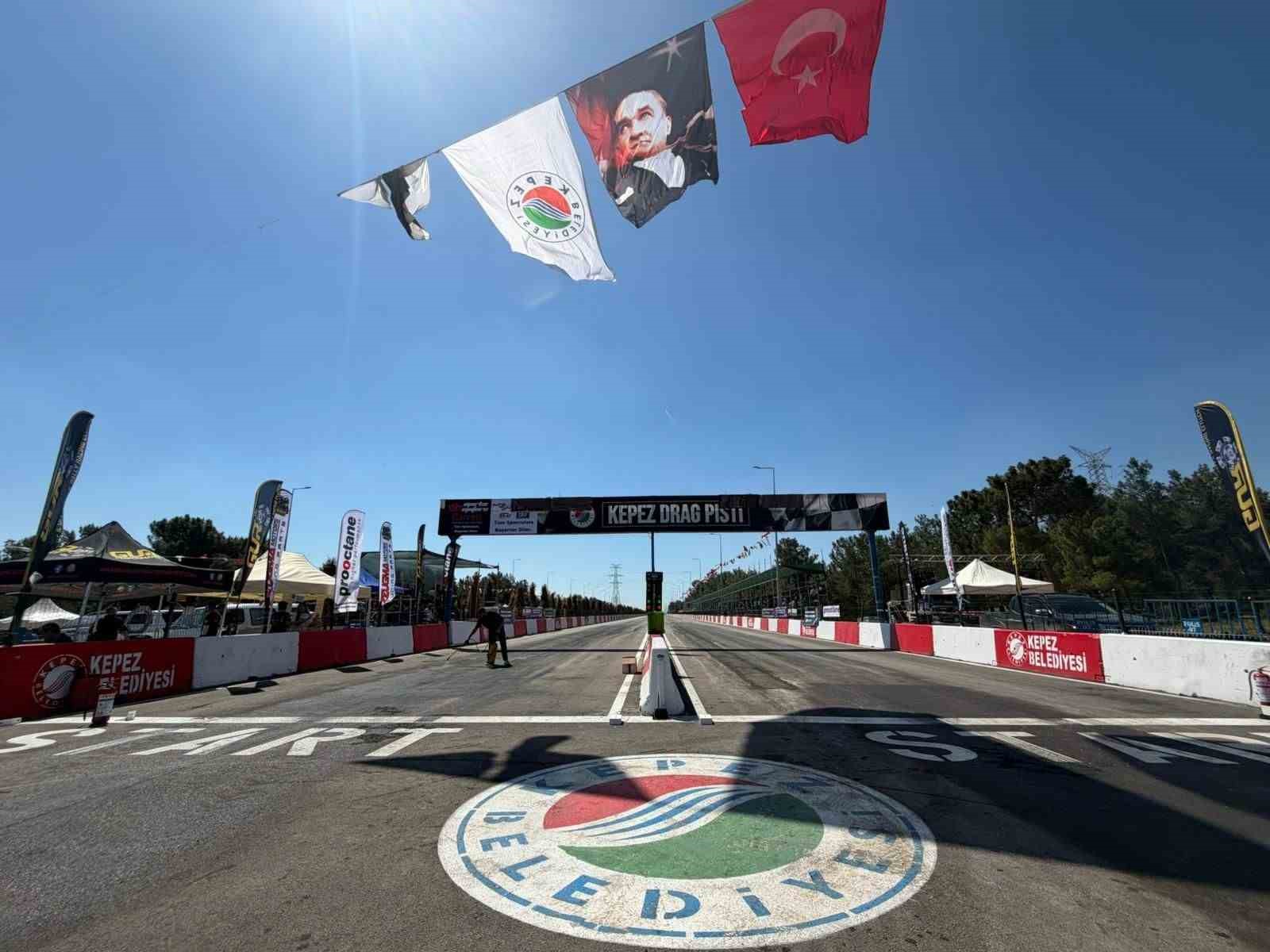 kepezde oto drag heyecani basladi 3 rD8BdcKX