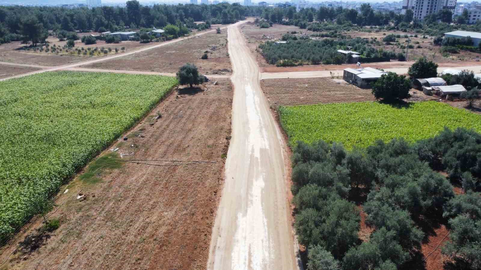 Kepez’den Demirel Mahallesi’nde 5 bin 170 metrelik sathi asfalt çalışması 5 kepezden demirel mahallesinde 5 bin 170 metrelik sathi asfalt calismasi 1 ascbDyw5