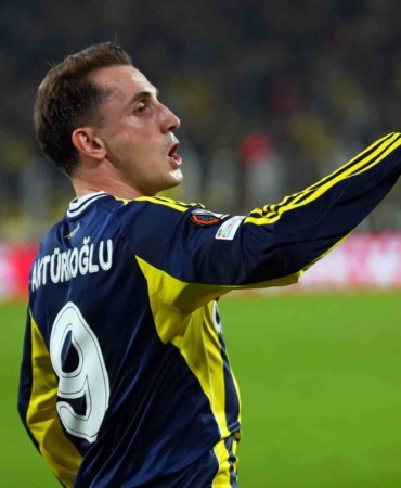 kerem-akturkoglu-3-golunu-de-avrupada-atti-8wMLzV1q.jpg