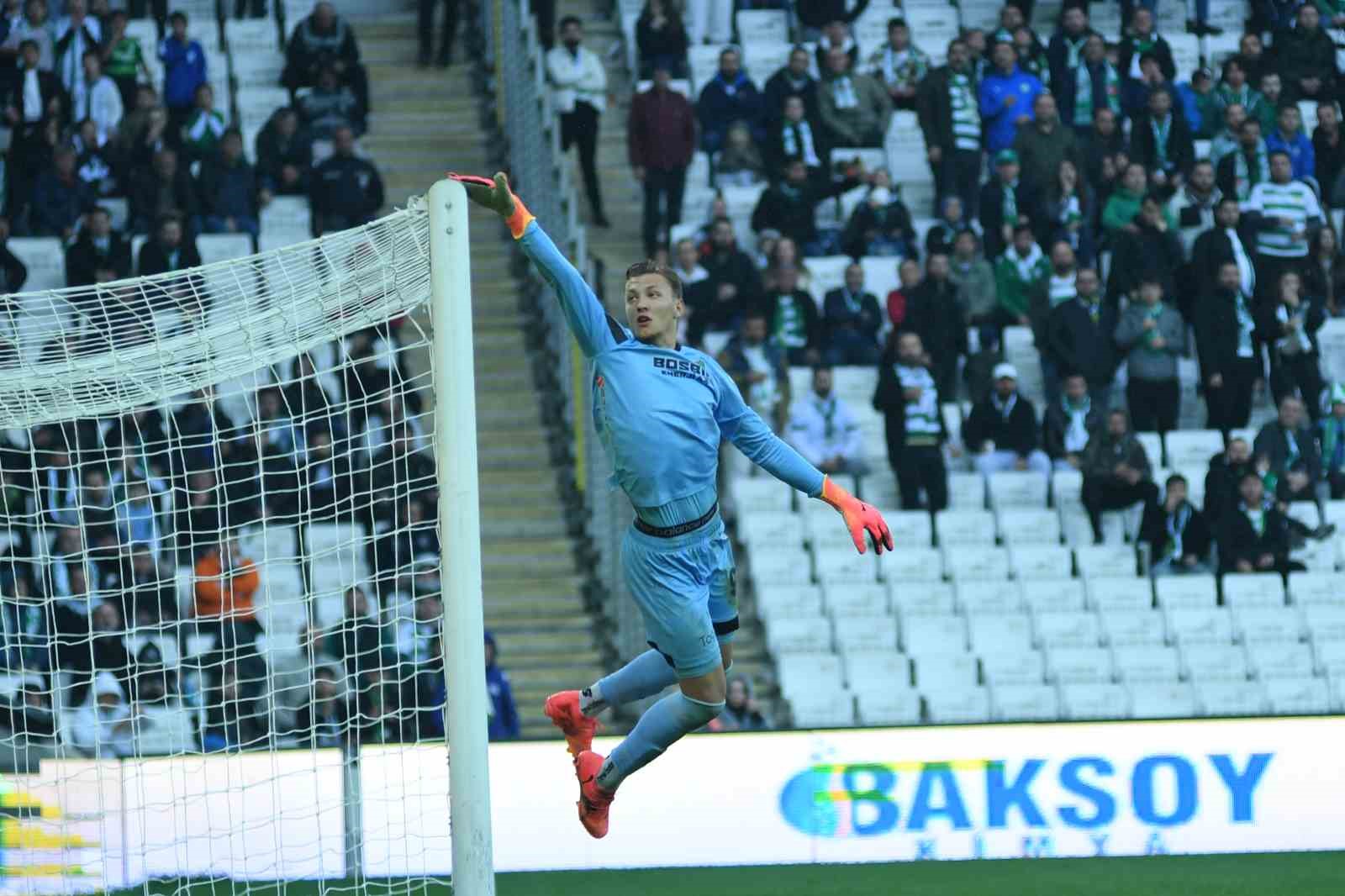 kerem matisli bursaspor kalesinde guven veriyor 0 j7PtaHGH