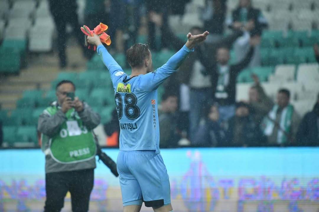 kerem matisli bursaspor kalesinde guven veriyor 3 Zfg6k7ir