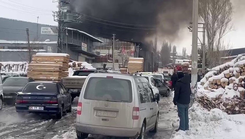 kereste fabrikasinda patlama 5 yarali 0 JAfMcZIN