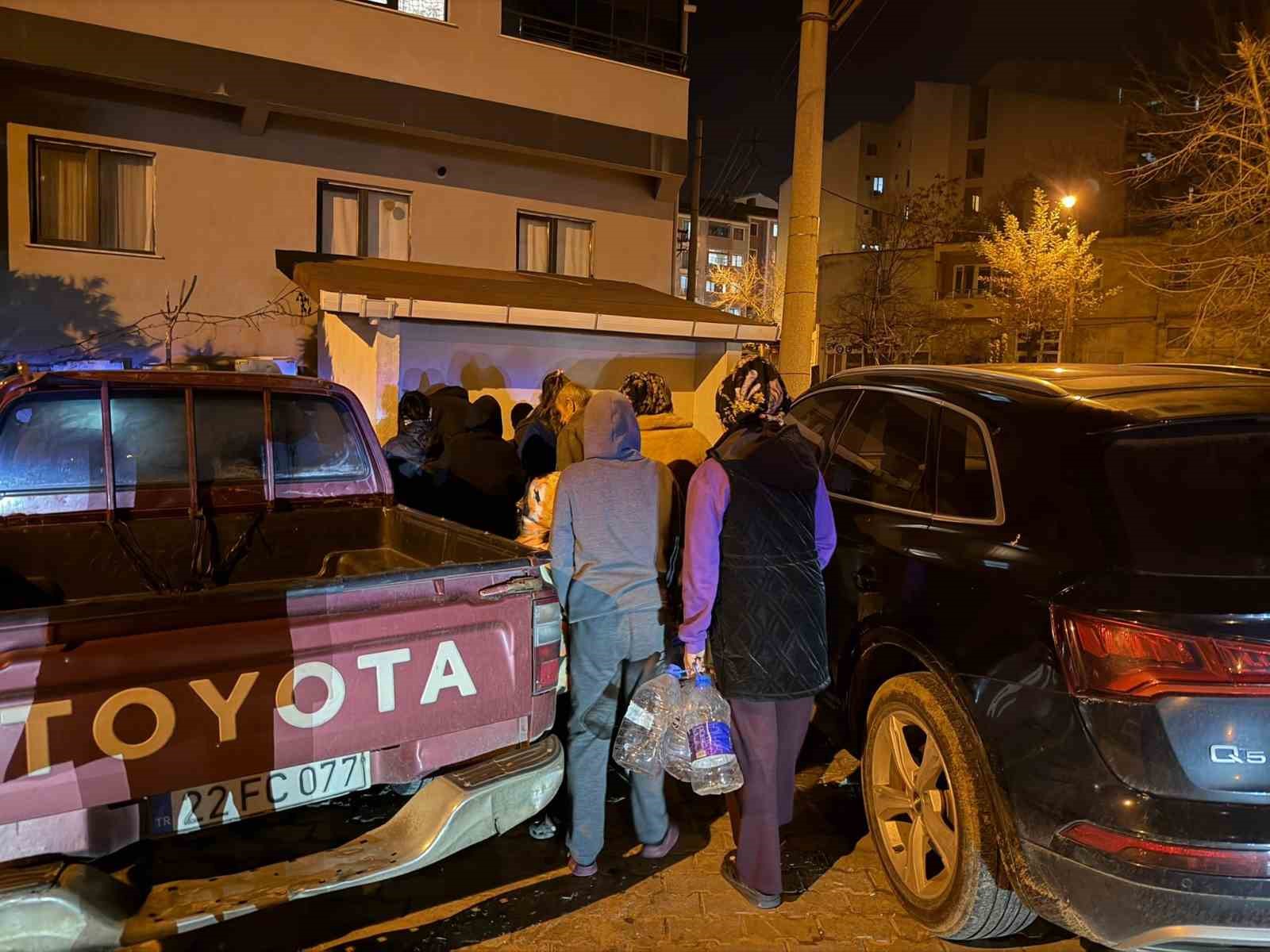 kesanda susuz hafta sonu vatandas kaynak cesmelerine akin etti 0 I861djna