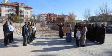 kesilen-dogal-gaz-borusu-patlamasi-sonrasi-yikilan-apartmanin-sakinleri-yeni-evlerine-kavusacaklari-gunu-bekliyor-WCfXhg6n.jpg