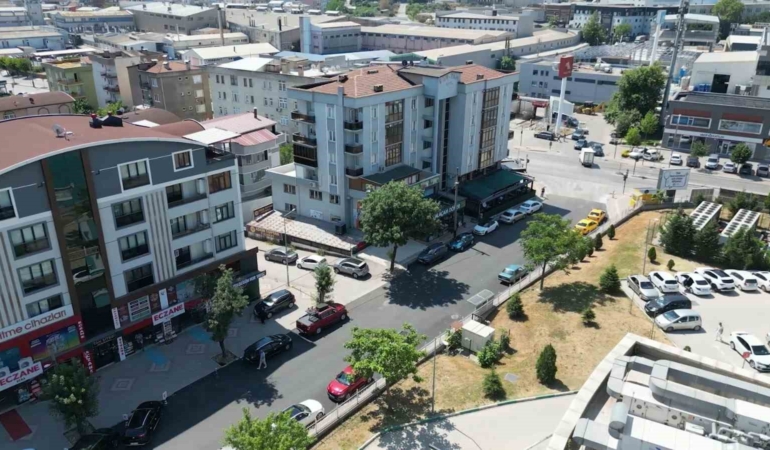 kestel-belediyesi-ilce-genelinde-20-bin-ton-asfalt-serimiyle-HWiMSFM5.jpg