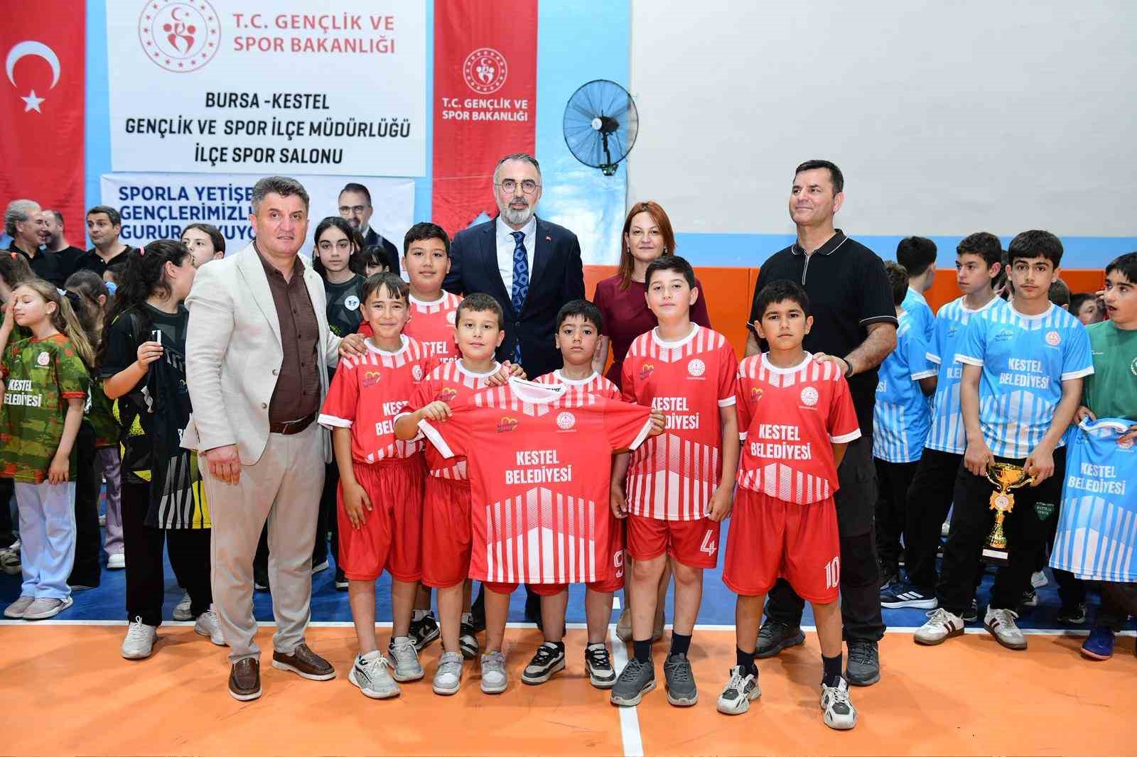 kestel belediyesinden genc sporculara cifte destek 3 GYi1ctbb