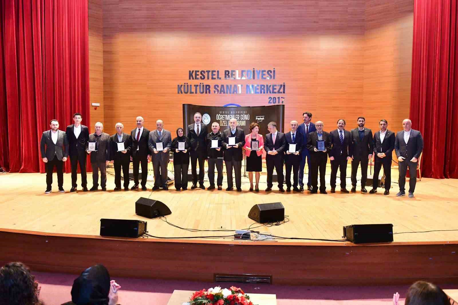 kestel belediyesinden ogretmenlere ozel konser 0 ey6dliF4