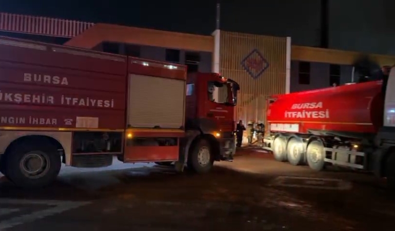 kestelde-fabrika-yangini-panige-neden-oldu-r9sdFrI5.jpg