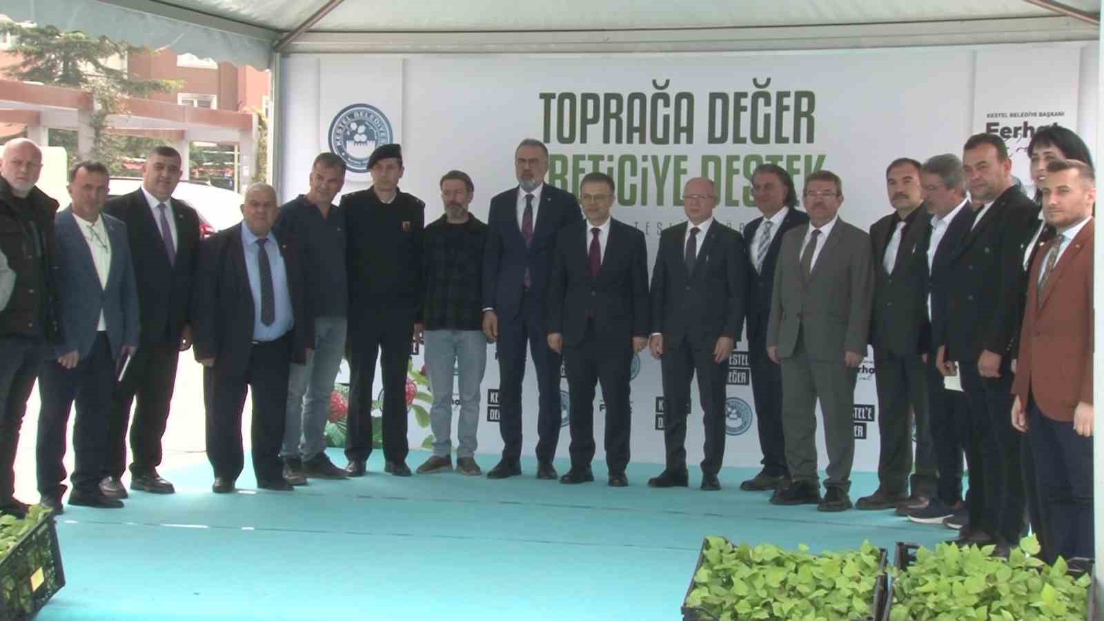 kestelde ureticiye 6 bin ahududu fidani destegi 4 Rk3NiwHn