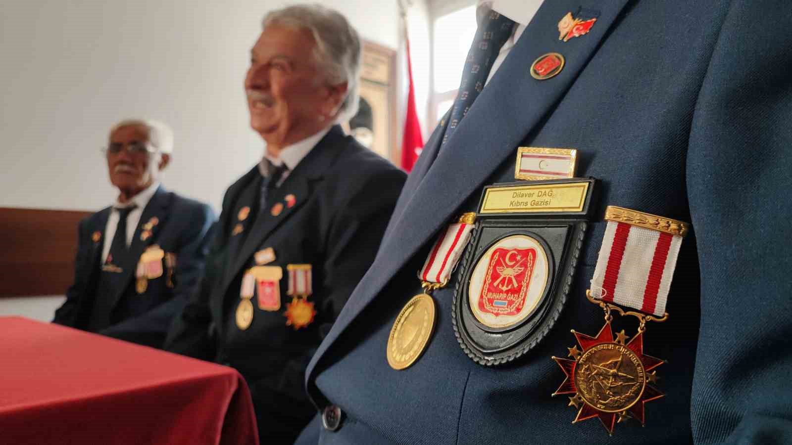 Kıbrıs gazileri o anları anlattı: "Bugün olsa vatan için yine giderim" 6 kibris gazileri o anlari anlatti bugun olsa vatan icin yine giderim 2 Sb2mFLzq