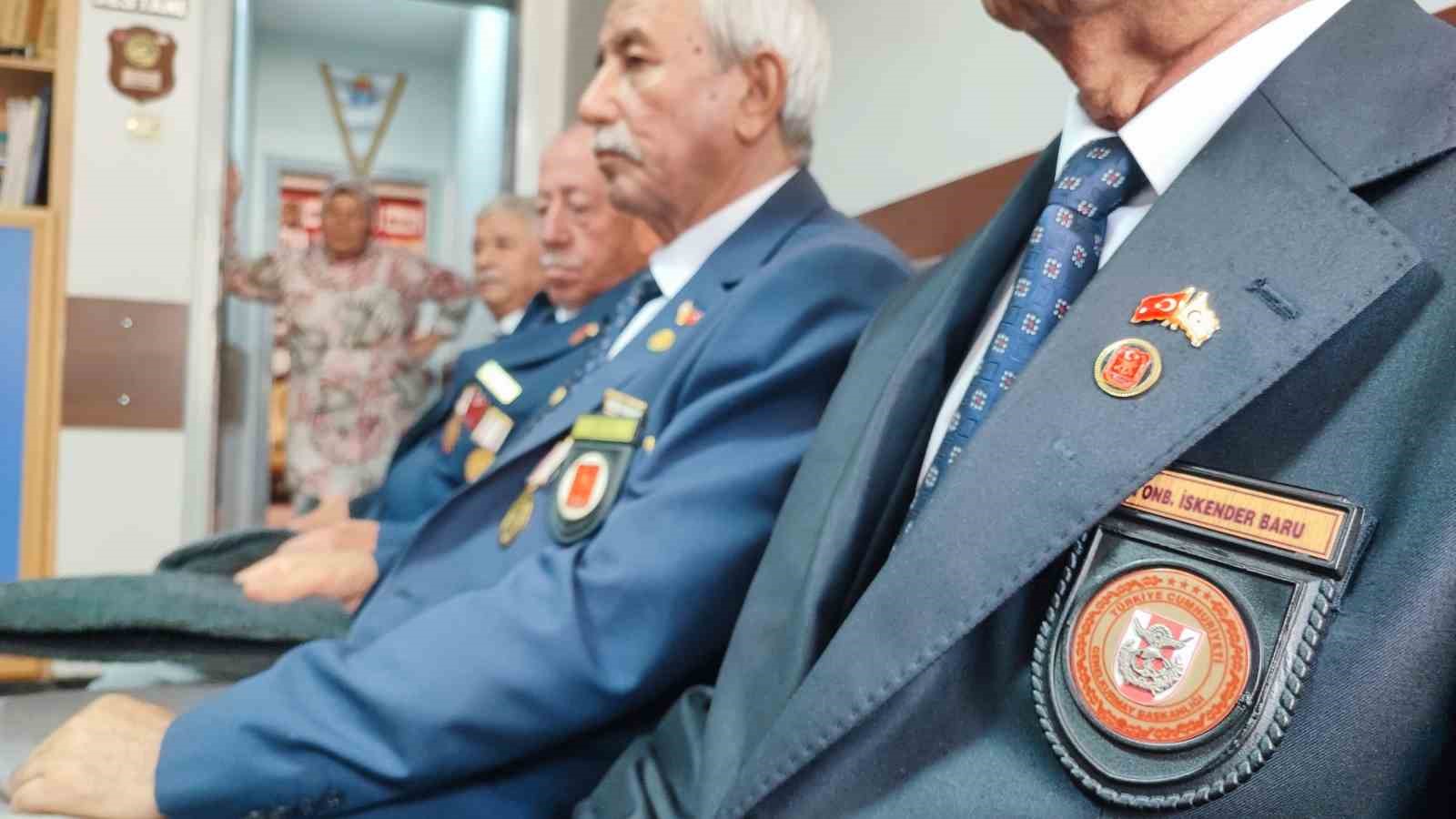 Kıbrıs gazileri o anları anlattı: "Bugün olsa vatan için yine giderim" 9 kibris gazileri o anlari anlatti bugun olsa vatan icin yine giderim 5 2EK6i98z