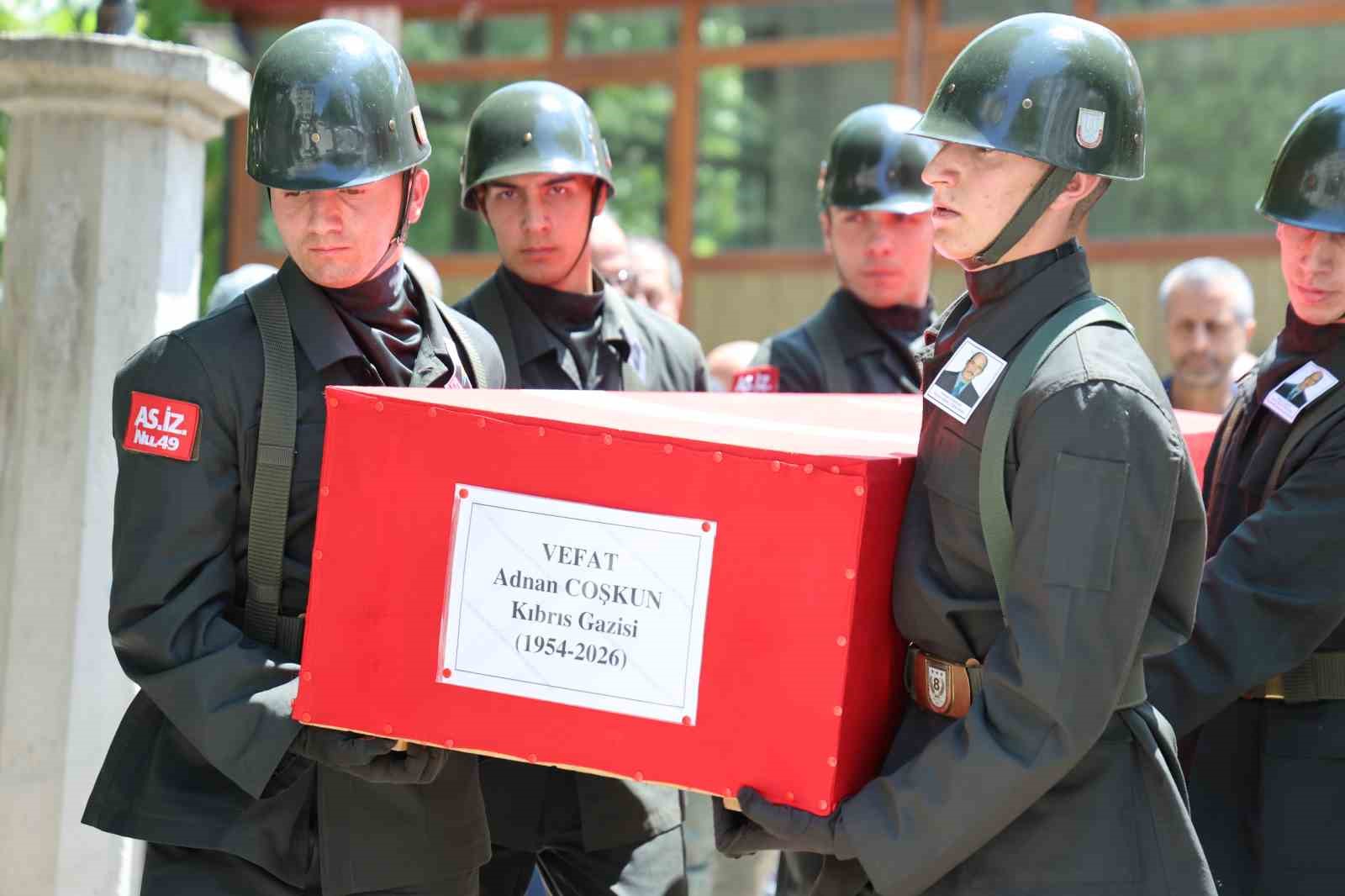 Kıbrıs Gazisi Adnan Coşkun son yolculuğuna uğurlandı 10 kibris gazisi adnan coskun son yolculuguna ugurlandi 6 4RKThSFG
