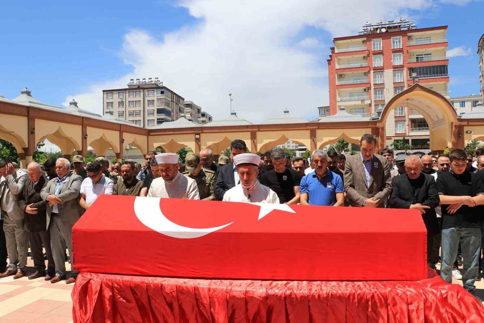 kibris gazisi ibrahim halil tufekciyasar son yolculuguna ugurlandi 1 bcBHU4Db