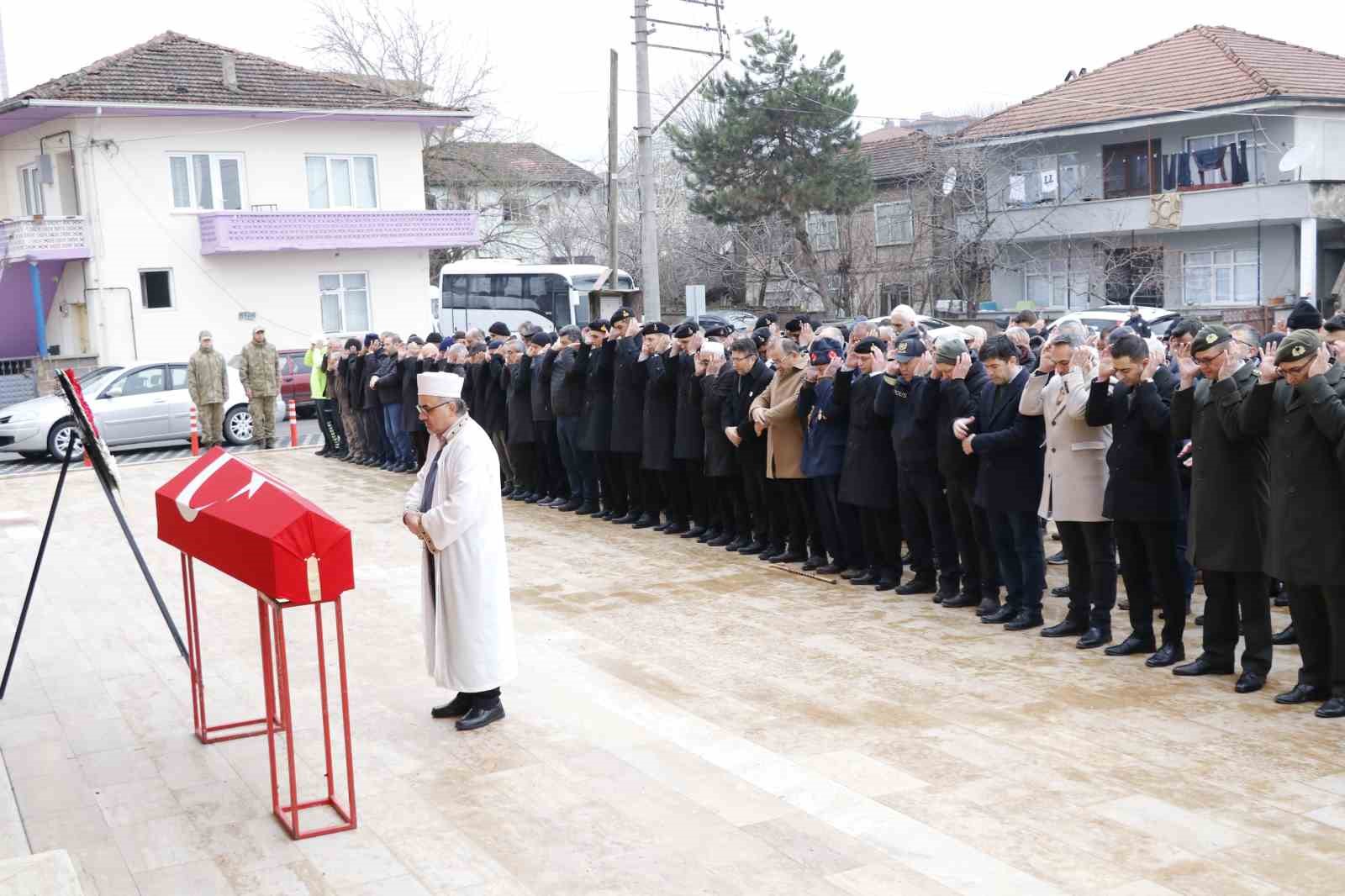 kibris gazisi mehmet ali cicek 72 yasinda vefat etti 2 y2RB7Ie7