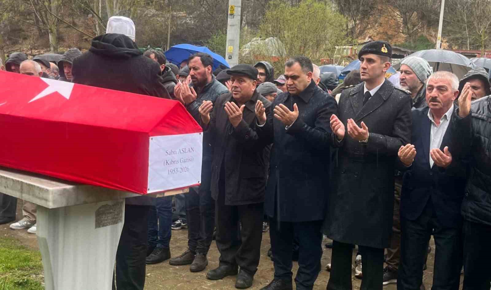 kibris gazisi sabri aslan son yolculuguna ugurlandi 1 BG7SRhWr