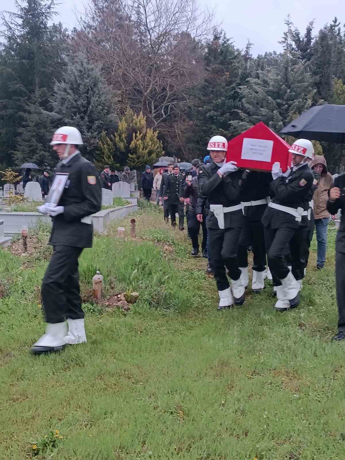 kibris gazisi sabri aslan son yolculuguna ugurlandi 5 kMIznl8i