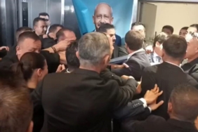 kilicdaroglu-25-yil-sonra-chp-genel-merkezinde-VIrltGYK.jpg
