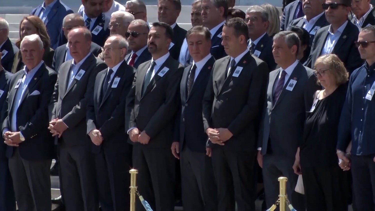 kilicdaroglu ve ozel mutlak butlan kararindan sonra ilk kez cenaze toreninde yan yana geldi vm9w2lDV