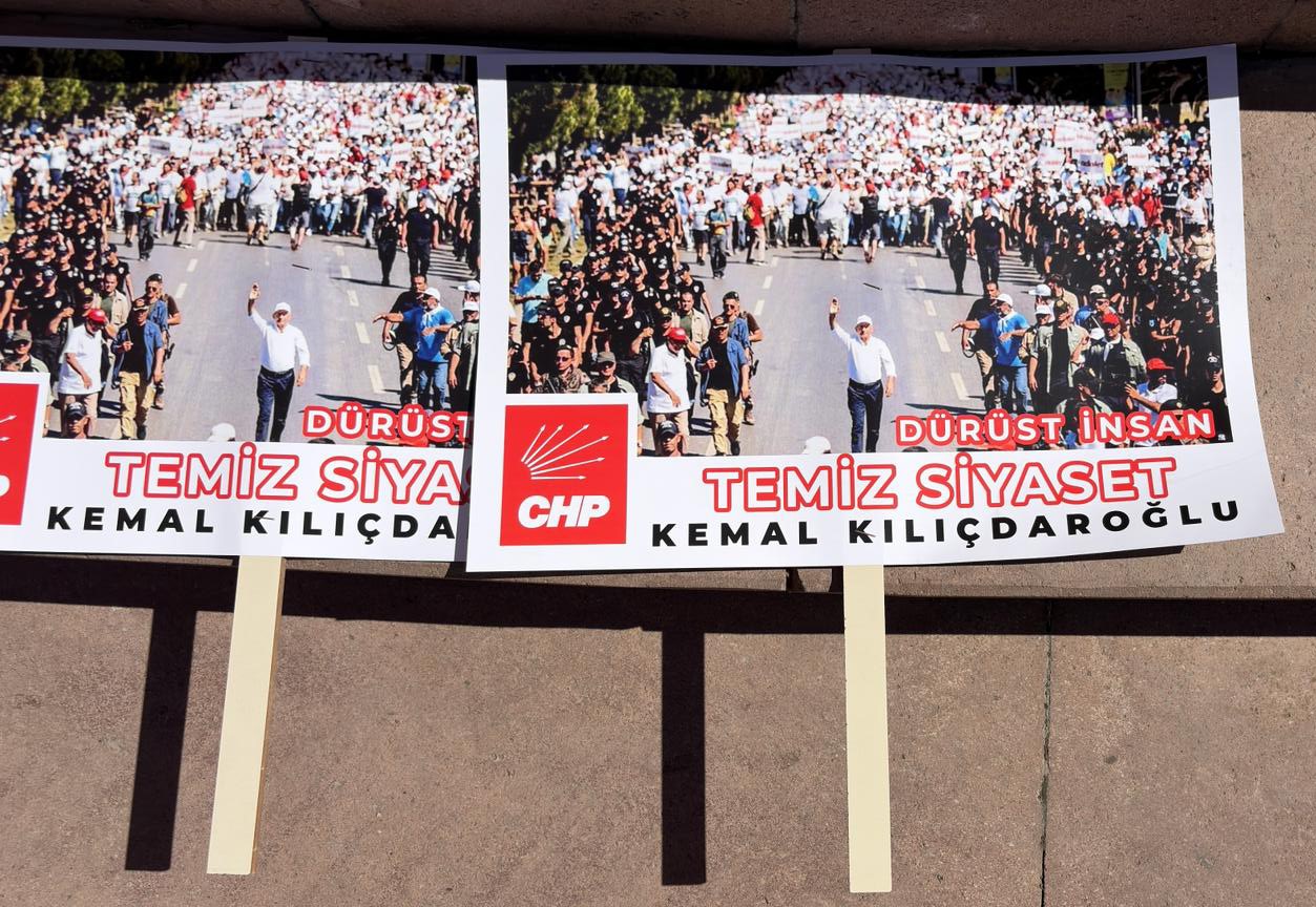 kilicdaroglunun bayramlasma programi oncesi chp genel merkezinde hazirliklar tamamlandi 3
