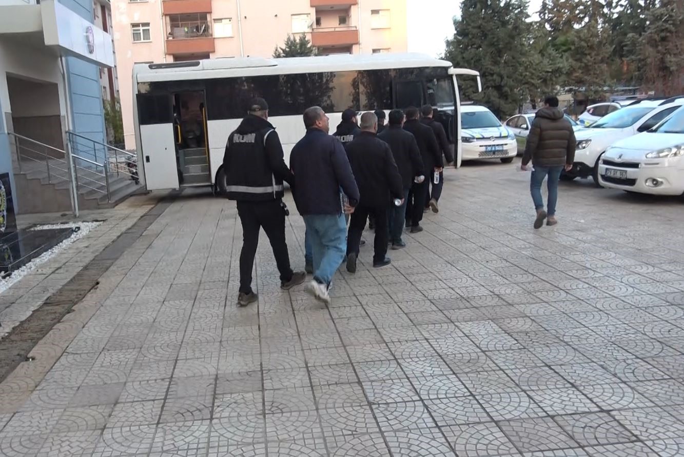 kilis merkezli fetopdy operasyonu 15 gozalti 1 tutuklama 0 GPdEDCEw