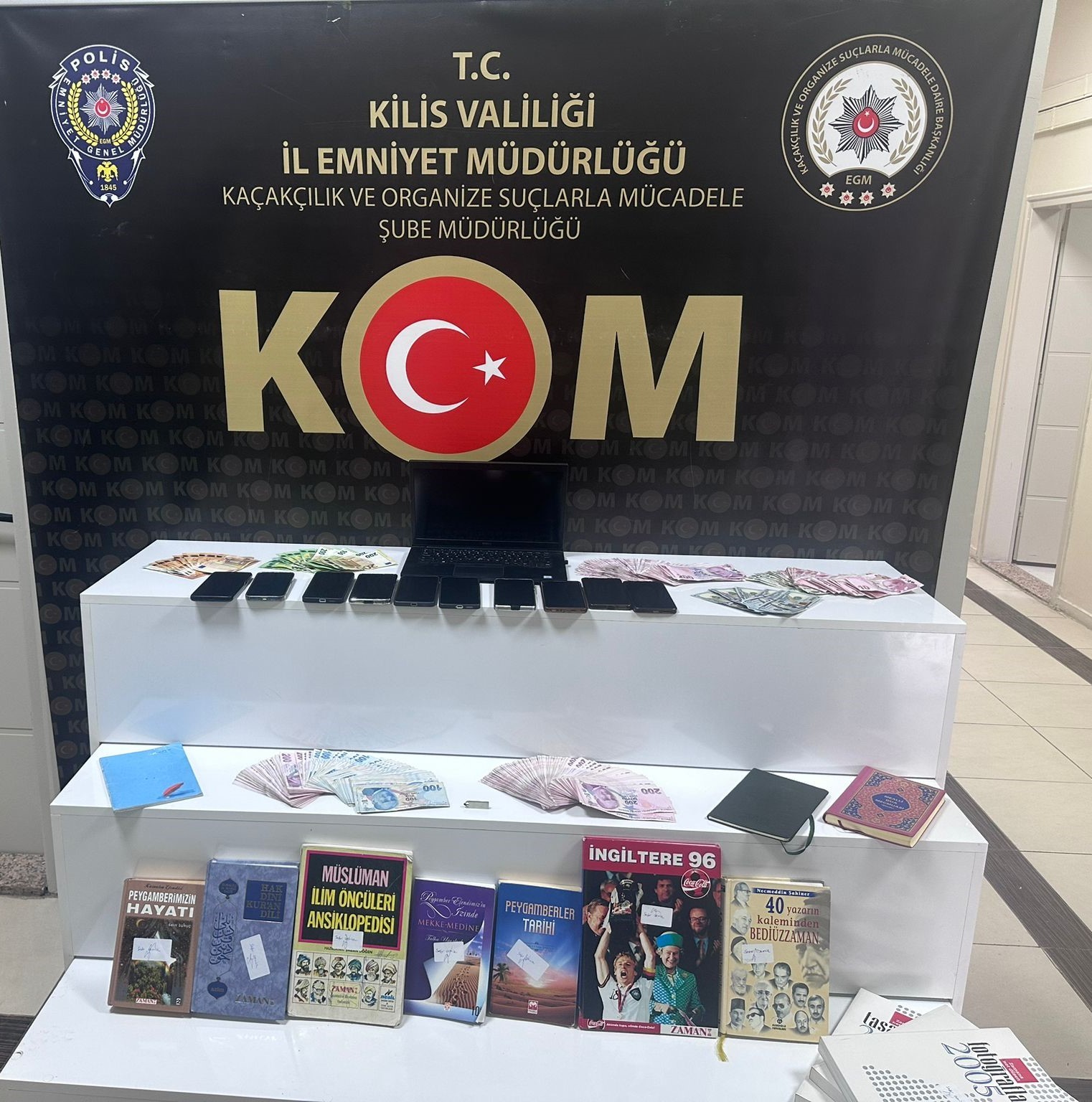 kilis merkezli fetopdy operasyonu 15 gozalti 1 tutuklama 3 LjyXnTgf