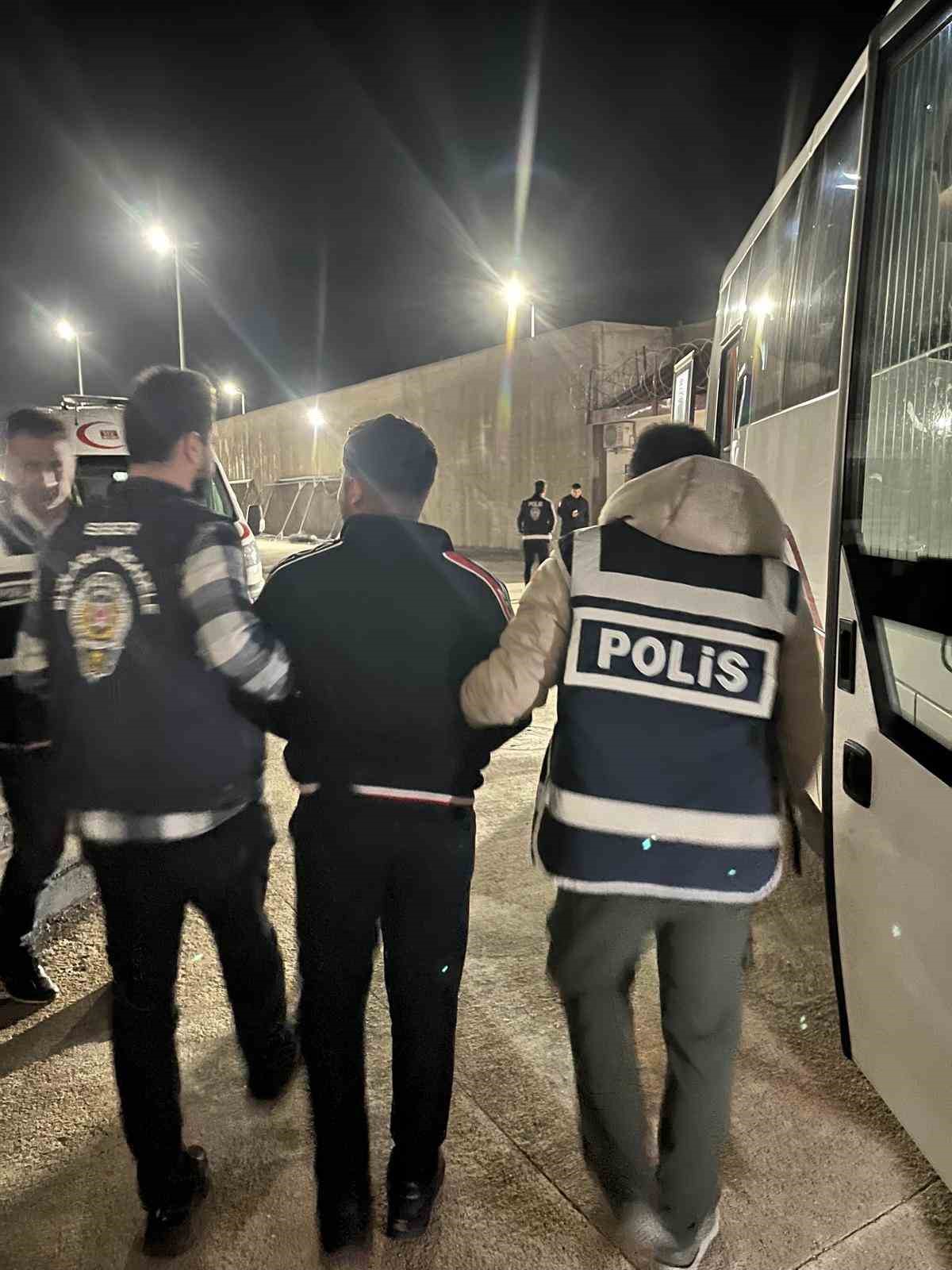 Kilis merkezli yasa dışı bahis operasyonu: 9 tutuklama 7 kilis merkezli yasa disi bahis operasyonu 9 tutuklama 3 inlfAvlB